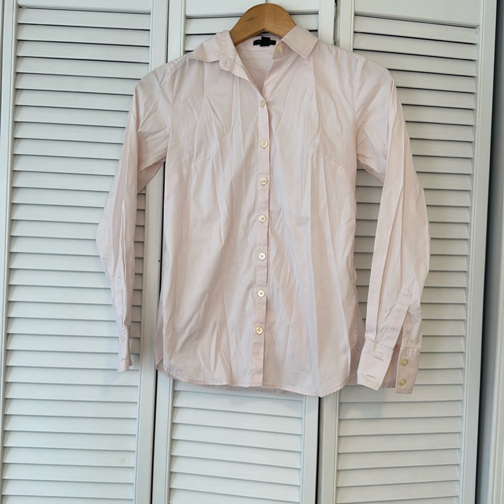 Ann Taylor petite baby pink blouse